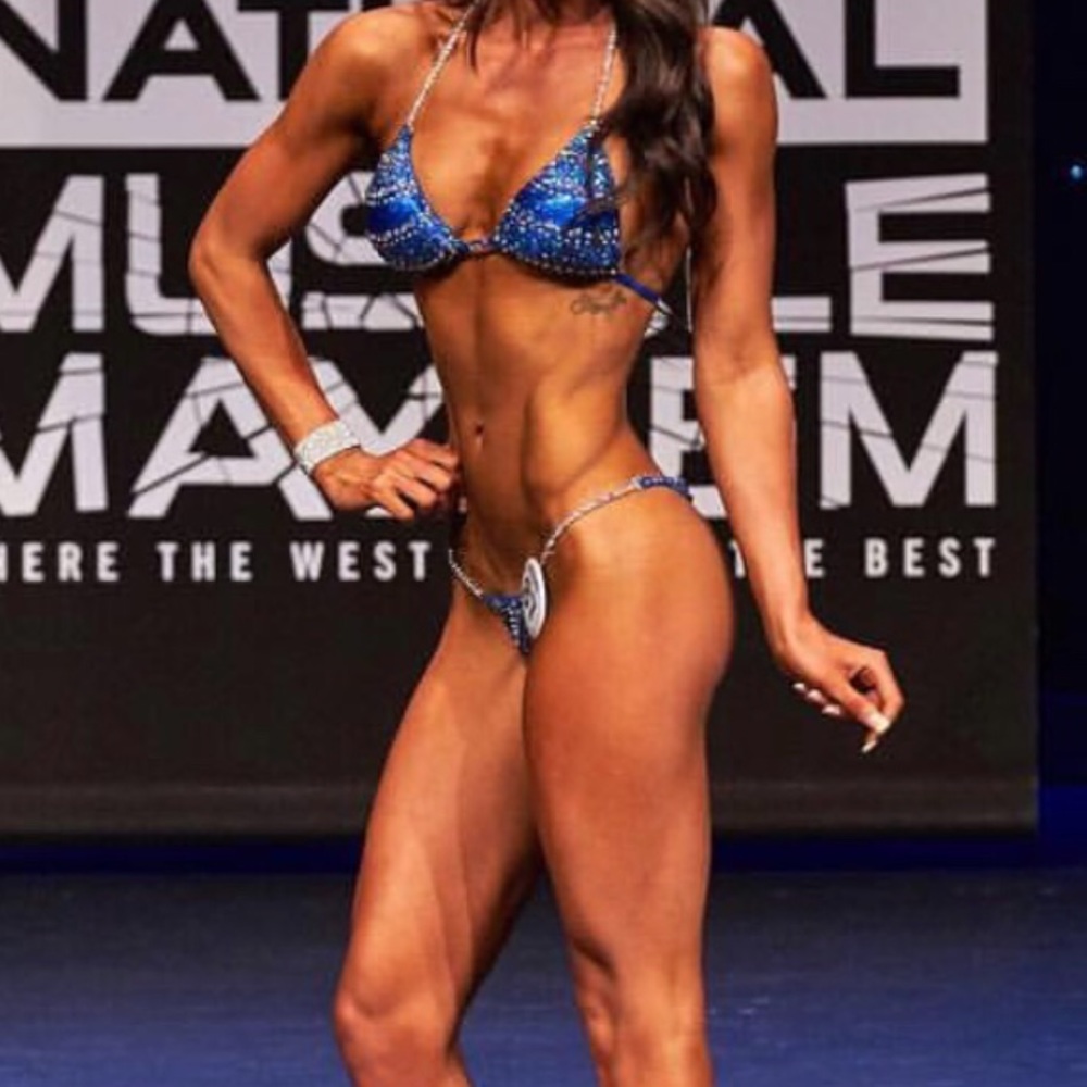 Competition Bikini - image 8